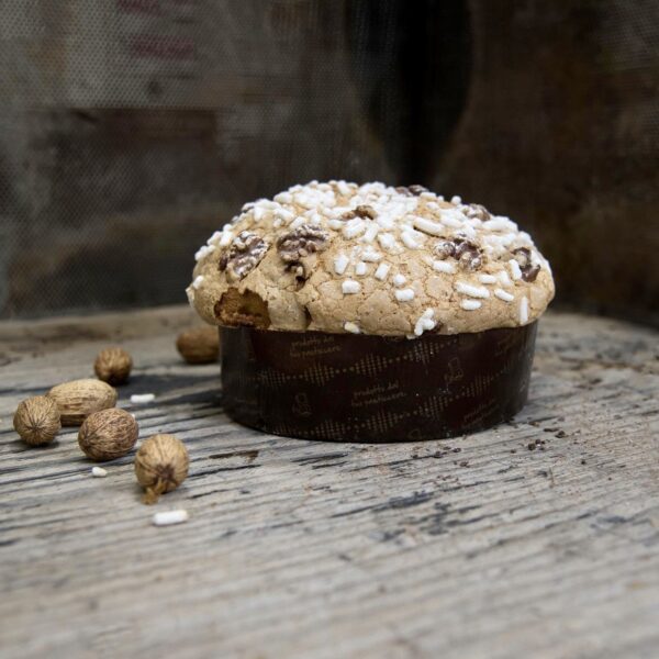 Panettone al cioccolato e noci